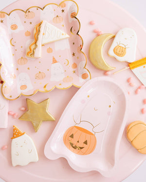 Ghost w/Pumpkin Plates