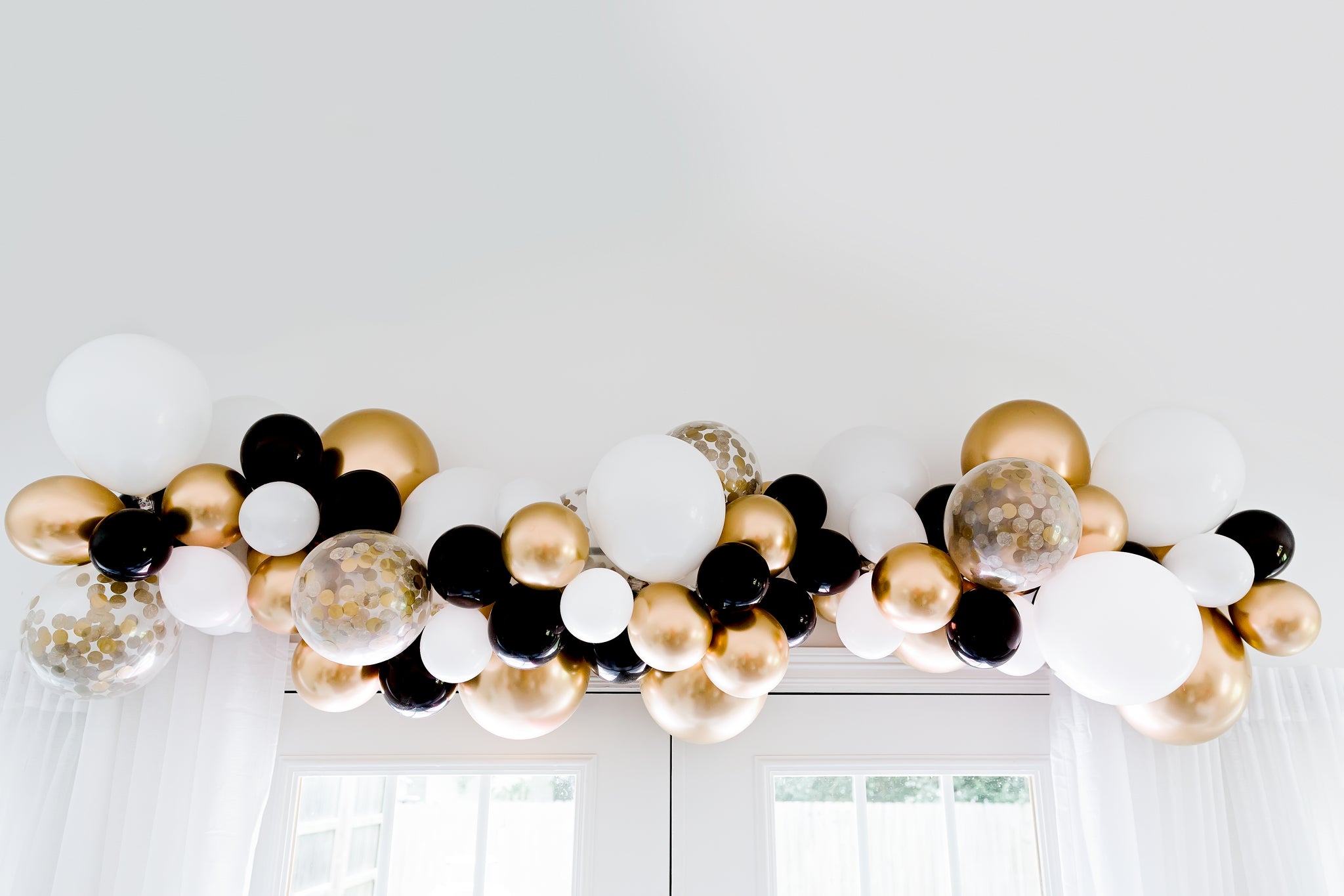 Black, Gold & White Balloon Garland – Fig Balloon Co.