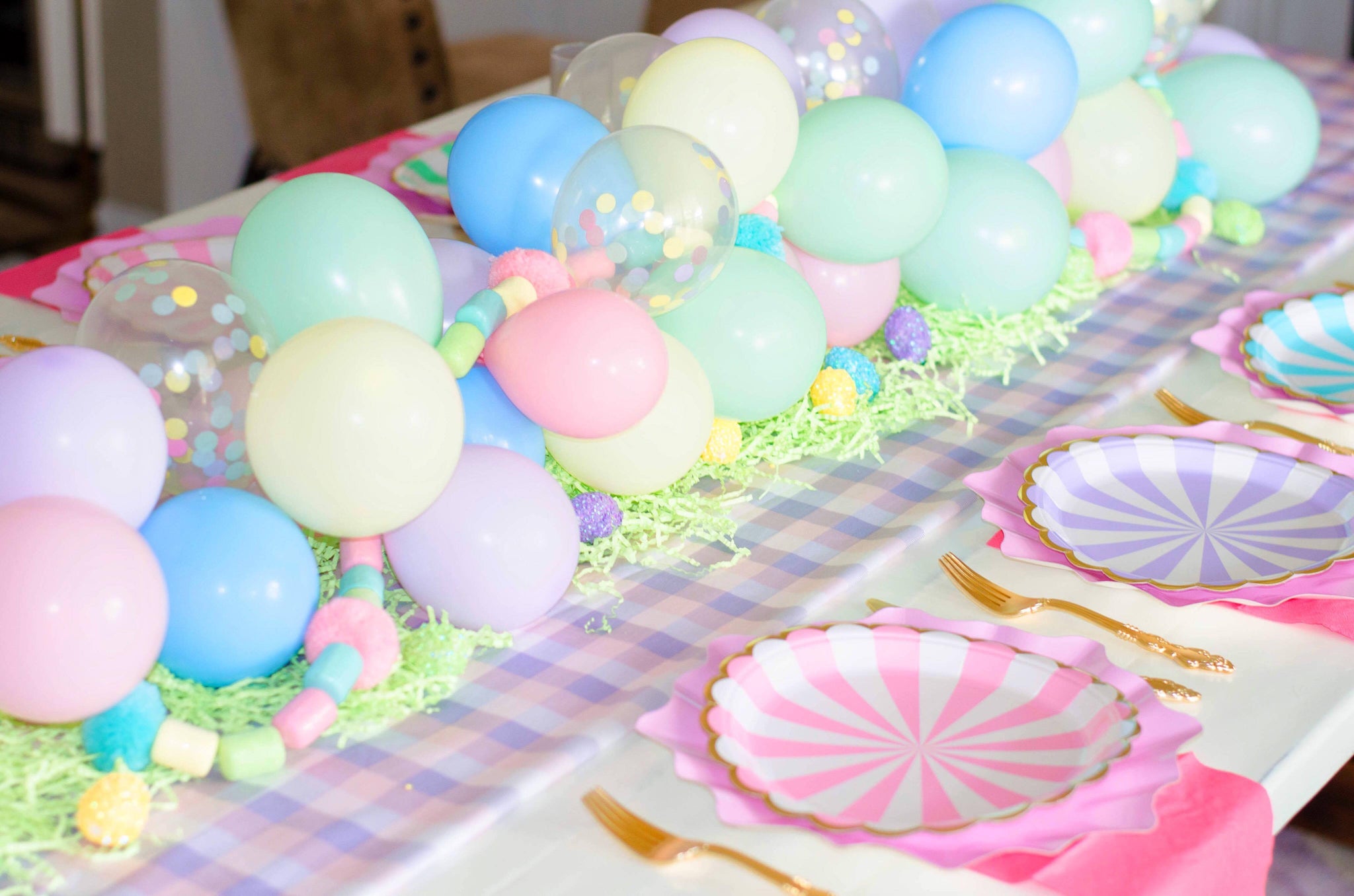 Custom Artisan Pastel Balloon Garland DIY Kit (4 Ft to 25 Ft), CHOOSE Your  Own Colors, Includes Balloon Pump, Wall Hooks, & Twine - All Events Prints  & Party Decor