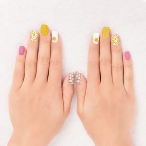 Daisies Nail Wrap Kit