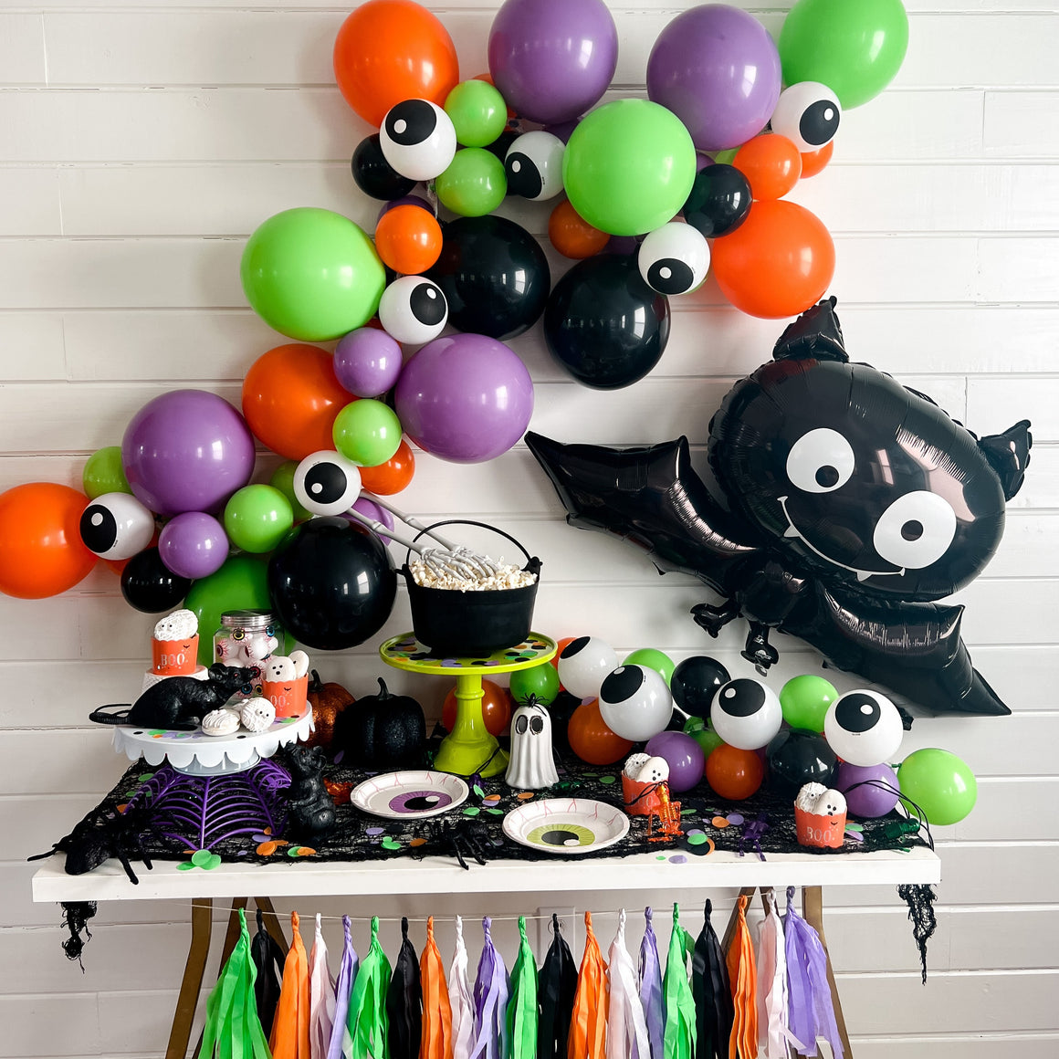 Monster Halloween Balloon Garland Kit
