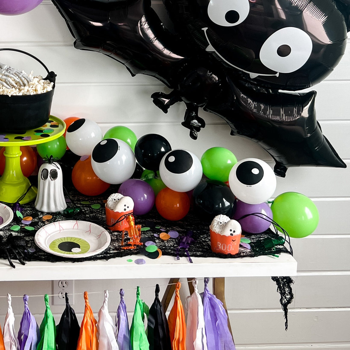 Monster Halloween Mini Balloon Garland Kit